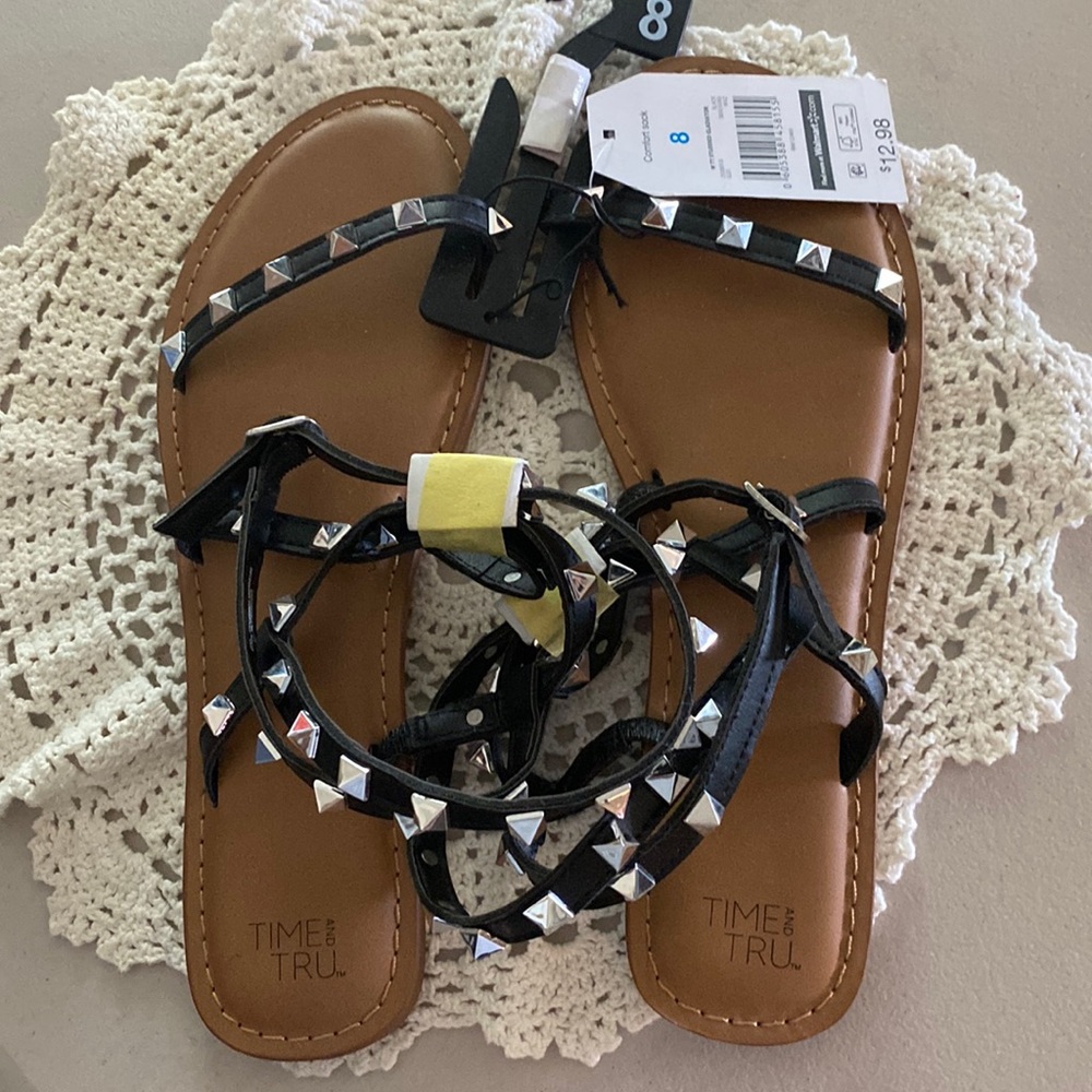 Time and Tru Sandals